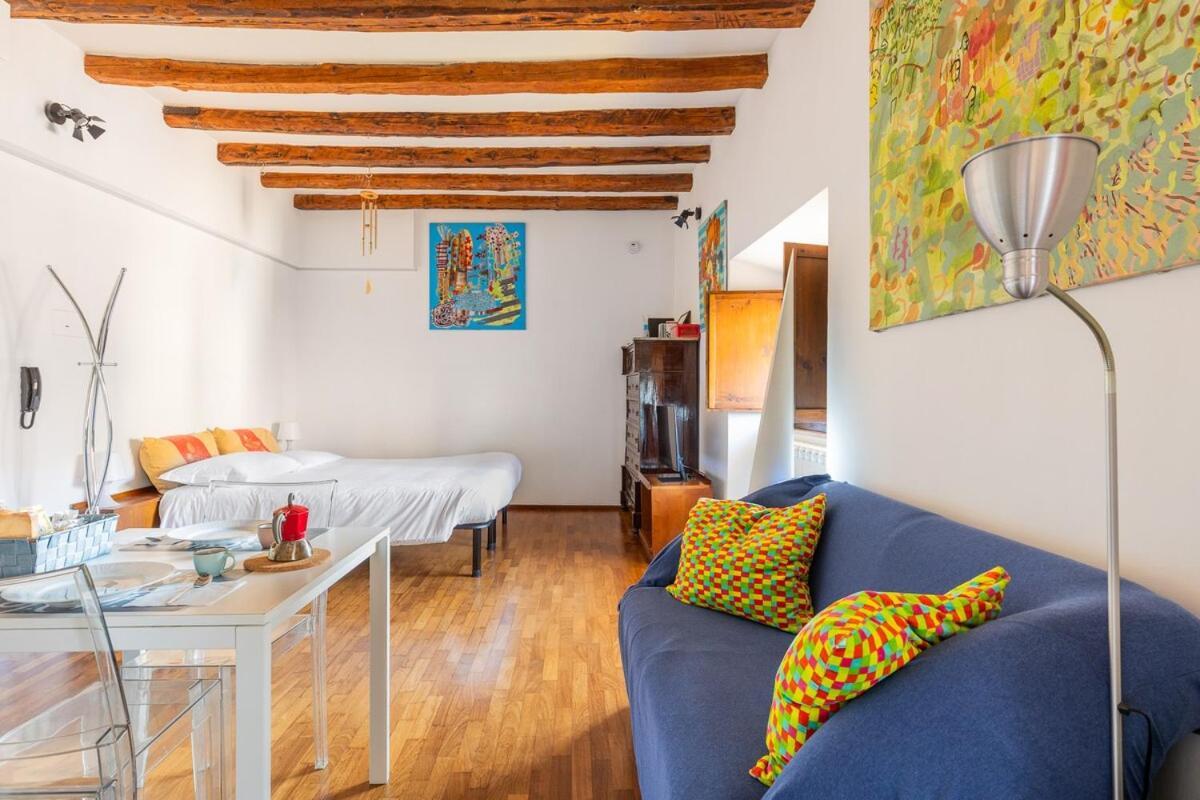 Apartamento Monolocale Sui Tetti Di Bologna - Via Indipendenza Exterior foto