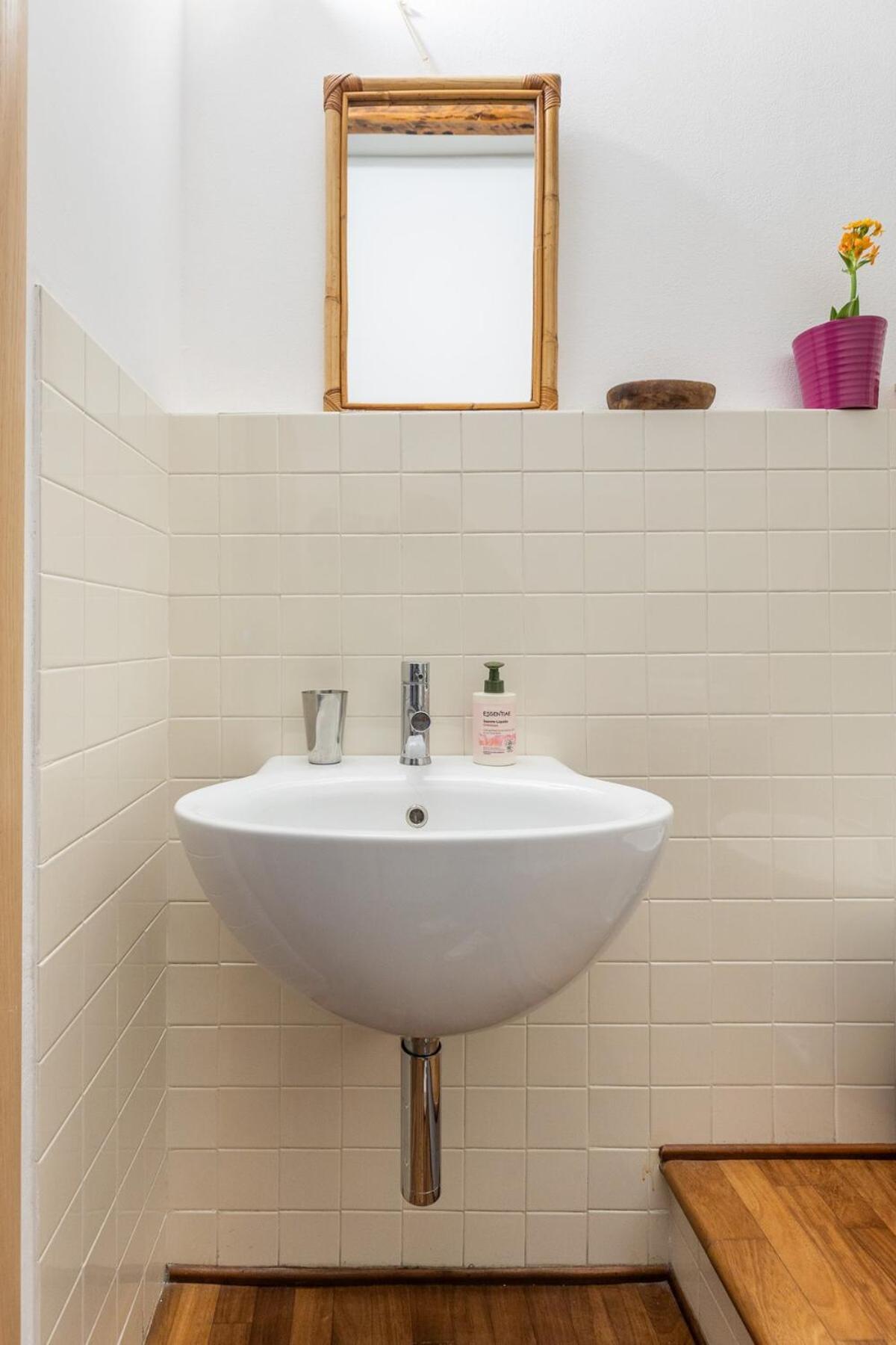 Apartamento Monolocale Sui Tetti Di Bologna - Via Indipendenza Exterior foto