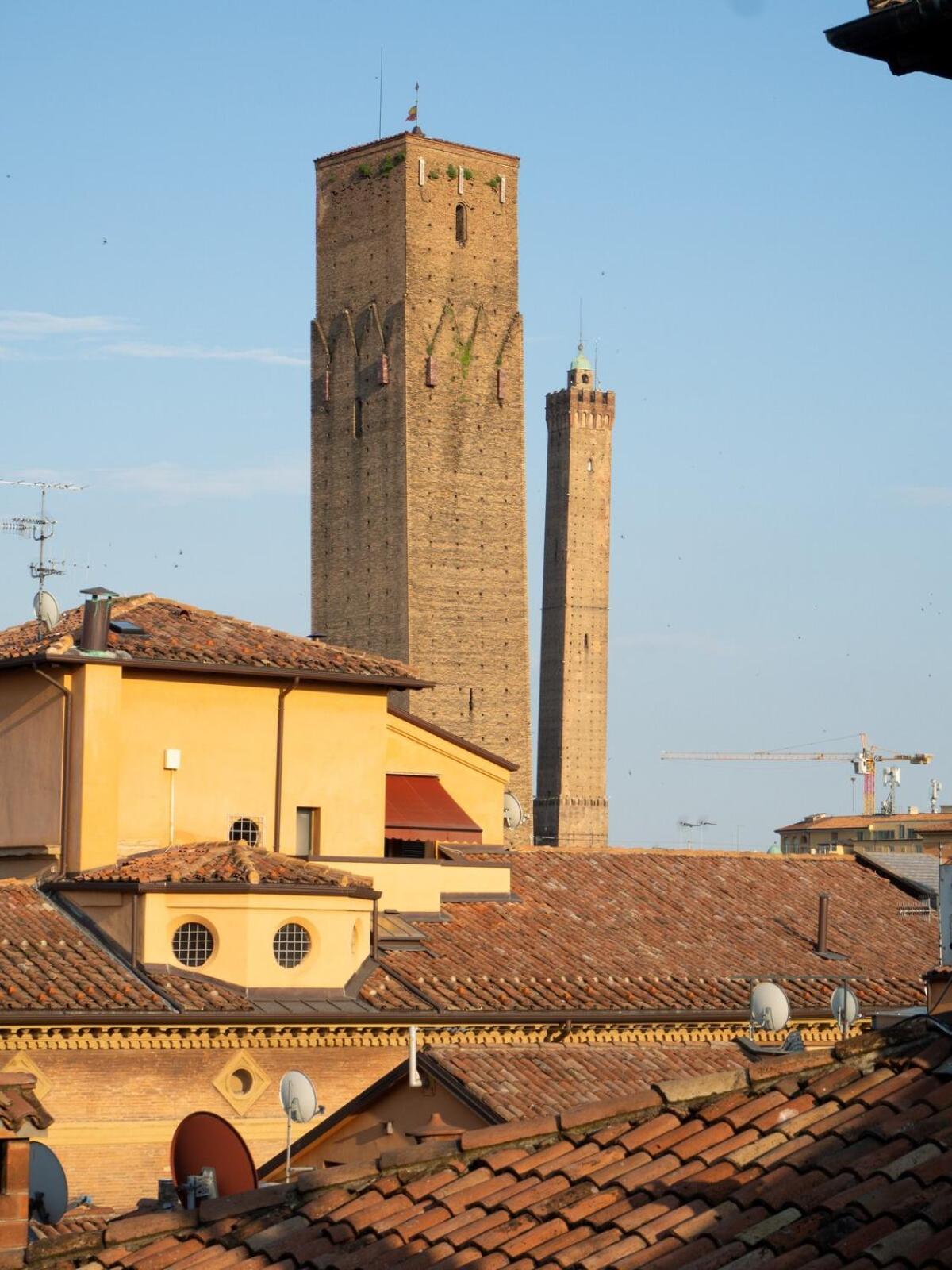 Apartamento Monolocale Sui Tetti Di Bologna - Via Indipendenza Exterior foto